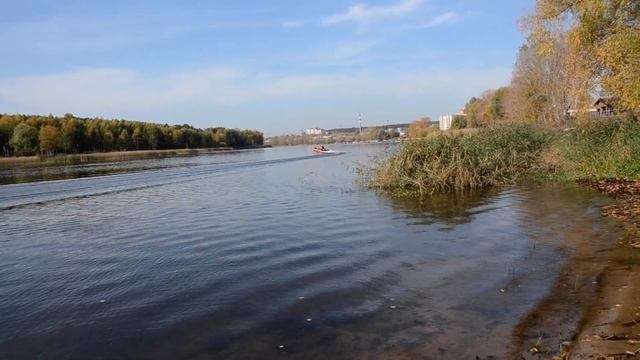 Азимут Циклон 435.  15 л.с.