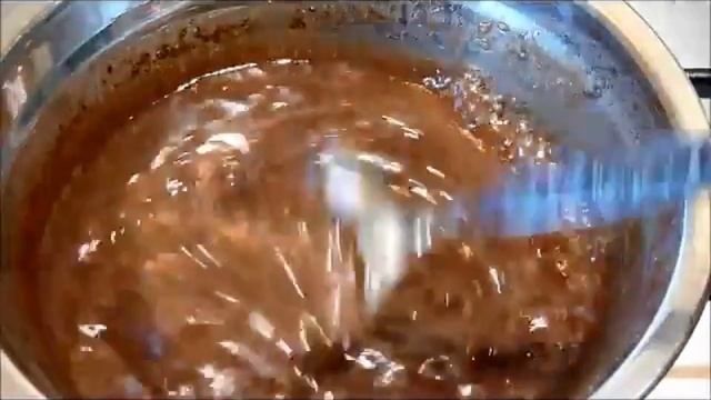 Как сделать шоколадную глазурь для украшения торта