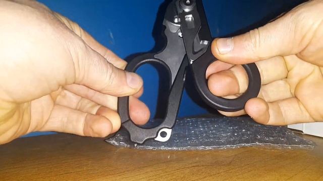 Тактические ножницы.