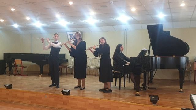 В. Попп "Грациозный вальс", перел. И. Шильцевой, анс. "Концертино", концертмейстер Харченко О.Н.
