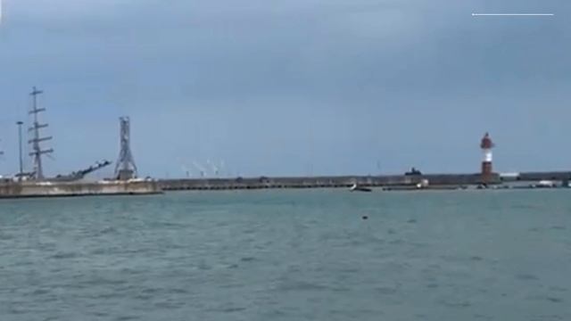 Сочи Адлер Чёрное море сегодня 28 мая 2025. Обстановка на пляже, море и погода сейчас