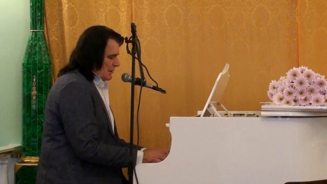 поёт : Вячеслав Ольховский
