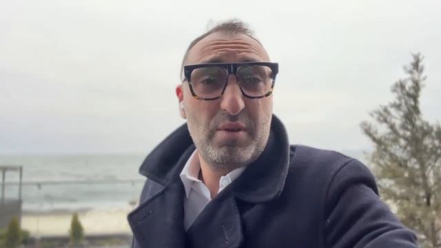 Боря, а сколько лет вы уже женаты? Смешной анекдот про ?