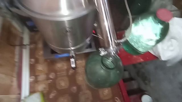 Пшеничный самогон. Мука + ферменты.