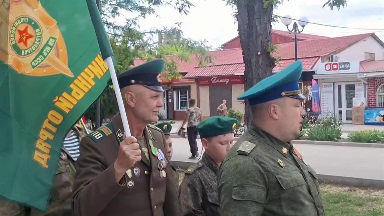 Пограничники в свой праздник встречаются с однополчанами и вспоминают годы службы