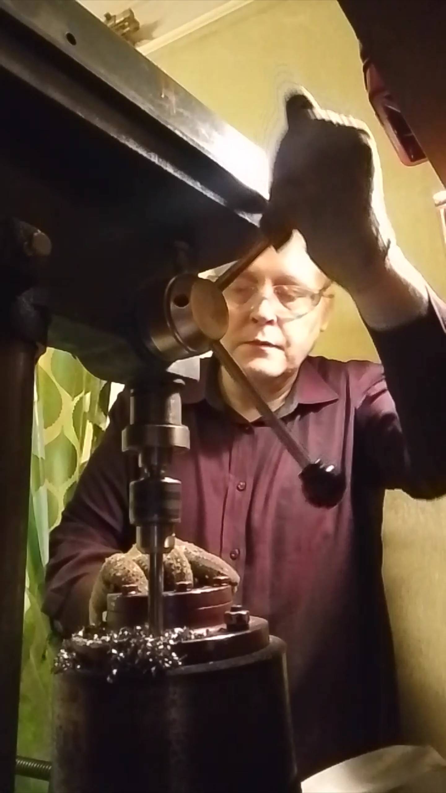 Сверление отверстий по шаблону