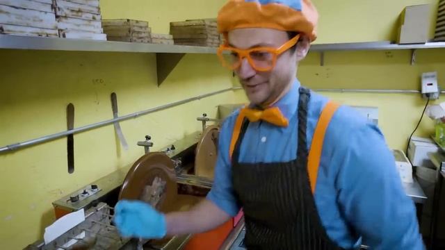 Блиппи (Blippi) - 🍫Блиппи готовит ШОКОЛАД! Новая Серия✨   Обучающие видео для детей   Blippi Russia