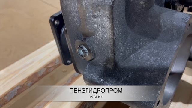 Редуктор раздаточный КО-823.06.01.100 / КО-823.16.01.100 (без насосов)
