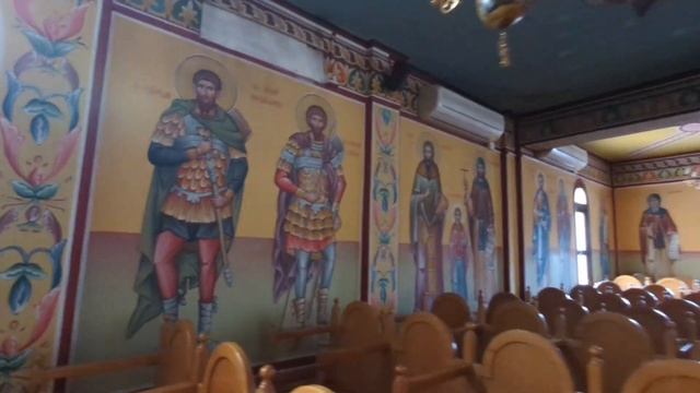 Нектариос кто это? Это нектар по гречески? Нет! А что,