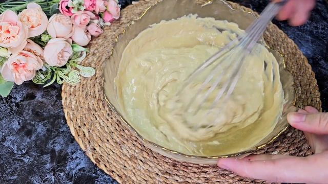 Беру СМЕТАНУ и ВАРЁНУЮ СГУЩЁНКУ! БОЖЕ КАК ВКУСНО! Прив?