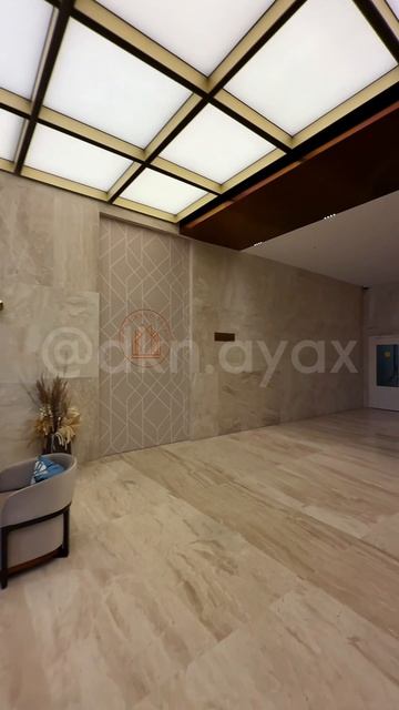 Продается коммерческое помещение на втором этаже The Grand Palace 
г.Краснодар