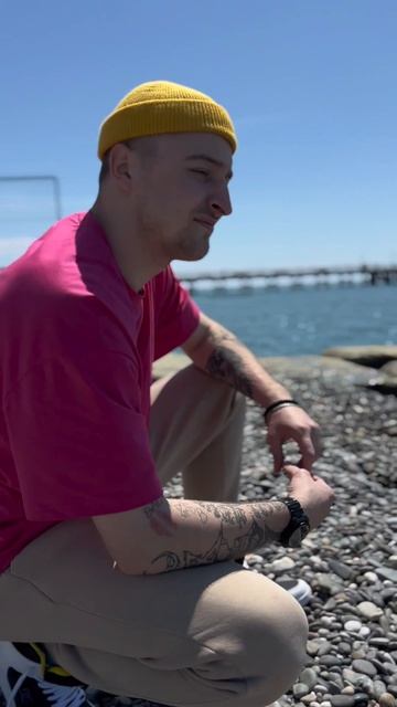 8 ДНЕЙ до релиза «Летим в Сочи» 🐬