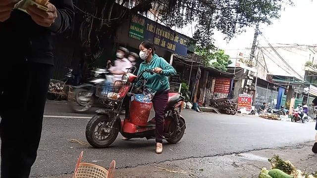Свекровь поселилась в моей квартире, где мы живем с му?