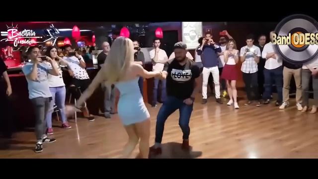 Миллион алых роз