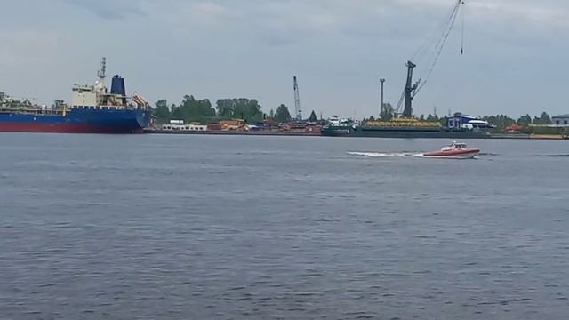 Корабли  у причала