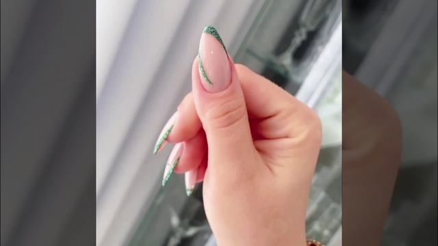 Красивый повседневный маникюр