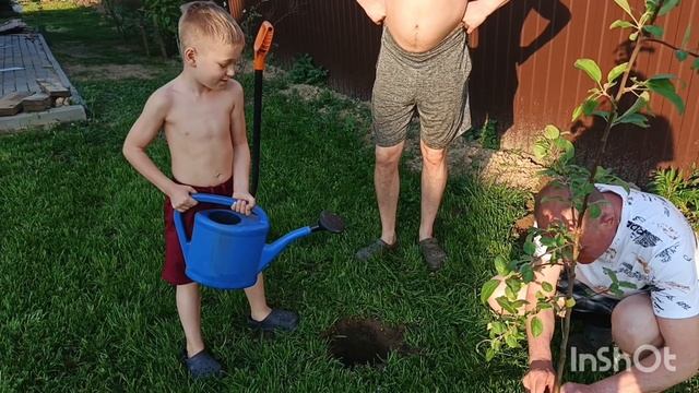 Подарок для сына . Он её очень хотел . Соседка добавила мне работы )
