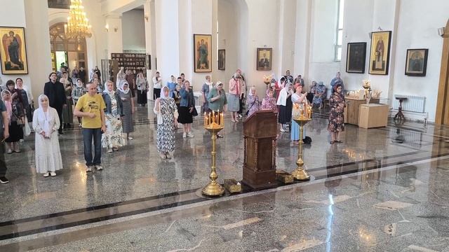 Тропарь и кондак Вознесению Господню.
Регент Наталья Степнёва.
Петропавловский храм г.Пензы.