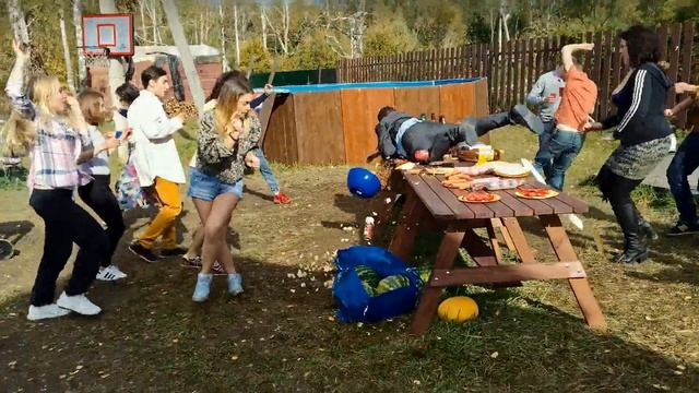 Днюха! - Трейлер