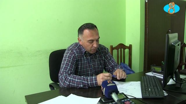 Строительство новых  тротуаров в центре города. Հայոս