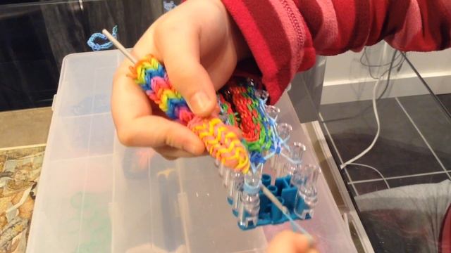 Как Сделать Перчатку Из Резинок ( Часть 3 ) Rainbow Loom Bands.Glove