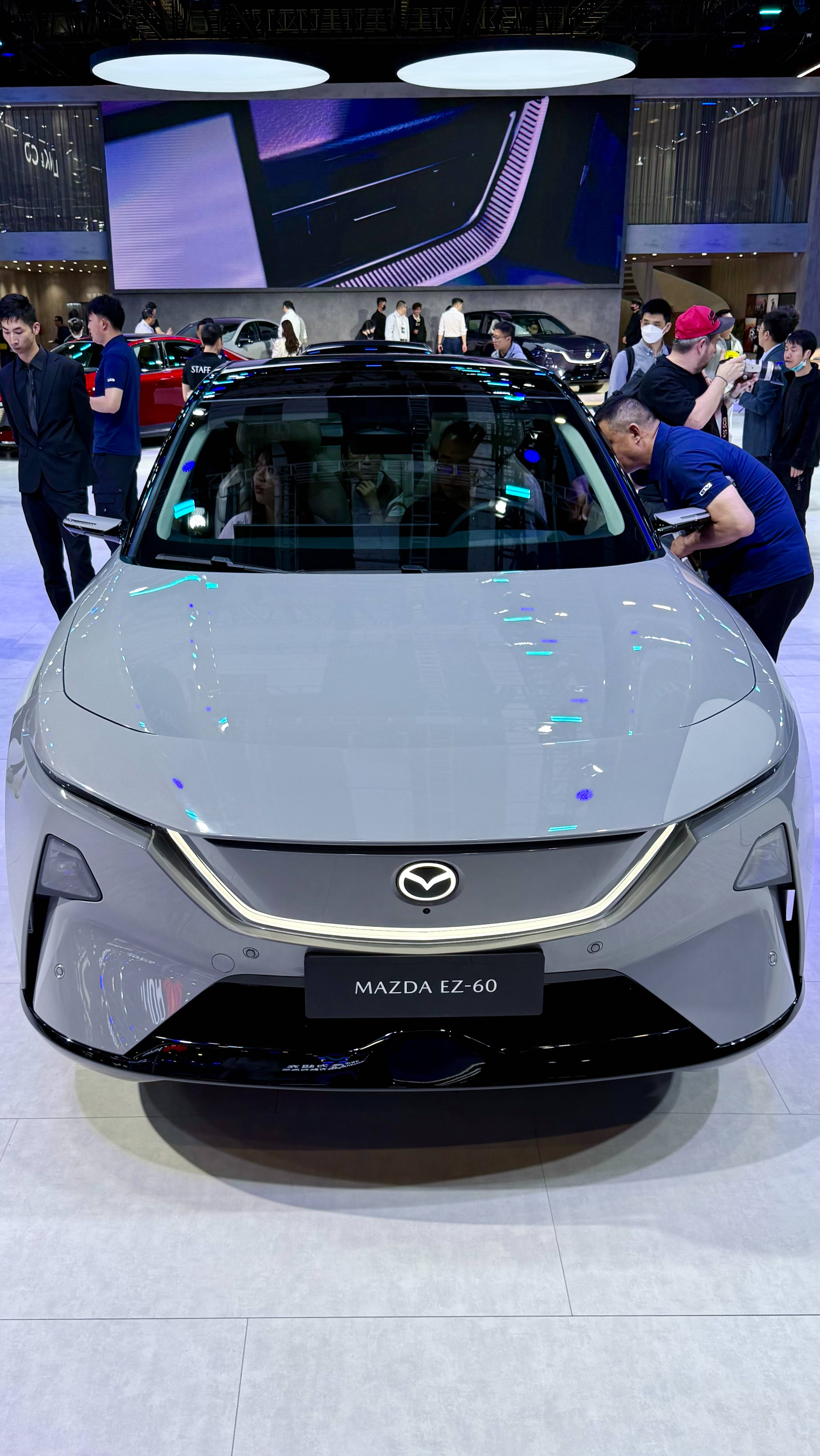 Процесс создания дизайна кузова автомобиля из промышленного скульптурного пластилина 👨🎨 🚙