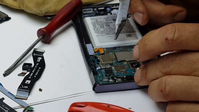 Samsung Galaxy S22 Ultra? замена экрана