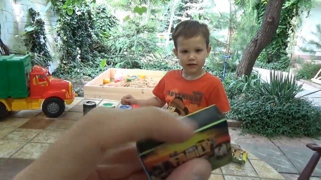 Мистер Макс • Mister Max - Сюрпризы в песке лизун в бочках