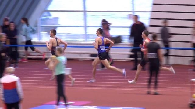 Чемпионат СПБ в помещении. 1500м, мужчины. 1 забег