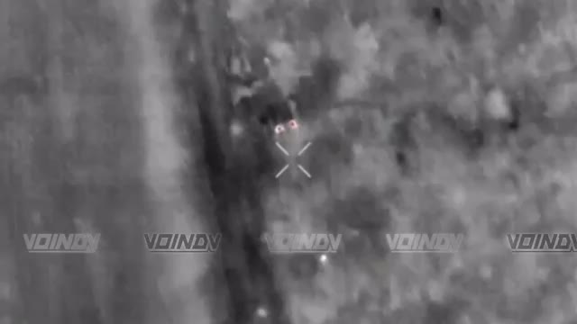 Операторы БпЛА 14 отдельной бригады спецназа группировки "Восток" уничтожили ББМ "Козак", термина...