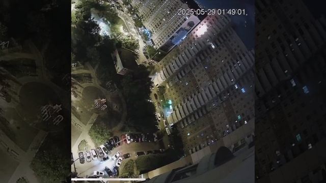 💥В Одинцово обломки БПЛА также упали во дворе дома после попадания💥