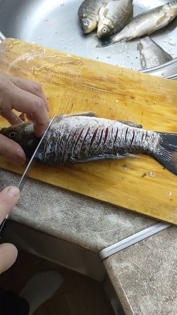 правильно жарим карася