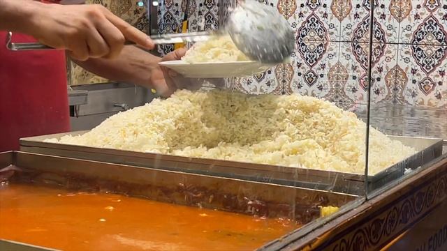 Вкуснейший стрит-фуд в Стамбуле 2025: гастро-тур по турецкой еде, от которой текут слюнки!