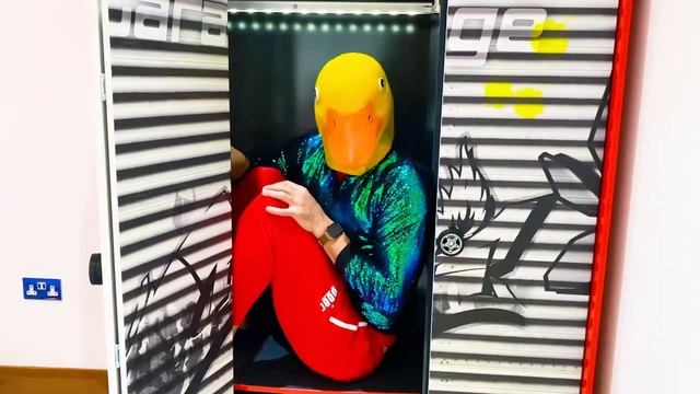 Мисс Кэйти и Мистер Макс (Miss Katy) Кейти и Макс готовят сюрприз из шоколадных яиц