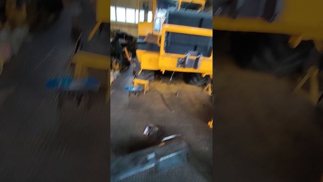 Погрузчик Кировец К-701 сборка трактора