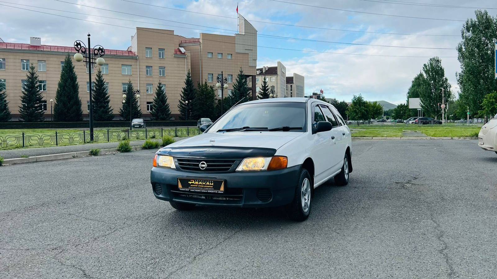 Nissan AD, 2001 год