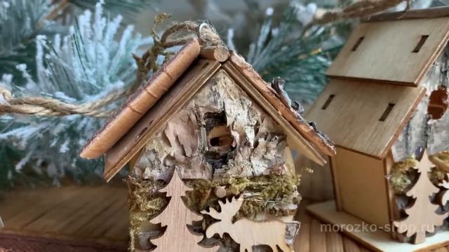 Ёлочная игрушка СКВОРЕЧНИК ИЗ КОРЫ со мхом и лосем, 7.5 см, разные модели, 726889
