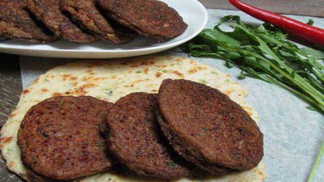 Овощные оладьи с куриной печенью