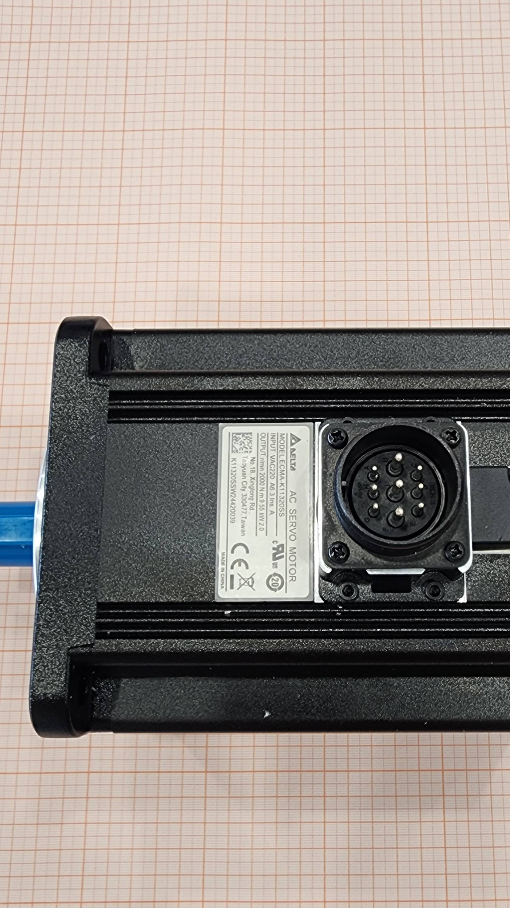 серводвигатель Delta Electronics ECMA-K11320SS