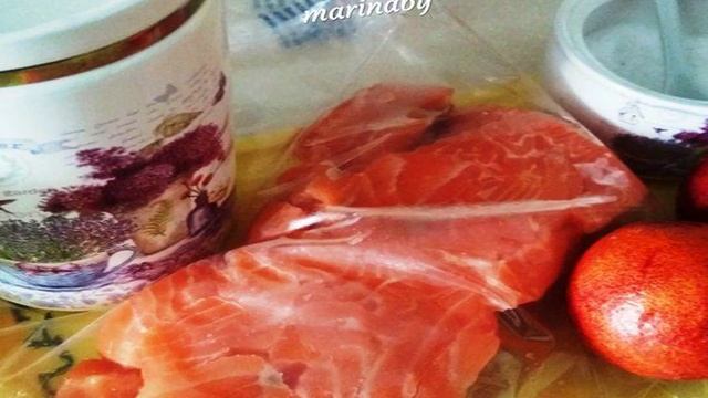 Слабосоленый лосось в апельсиновом соке
