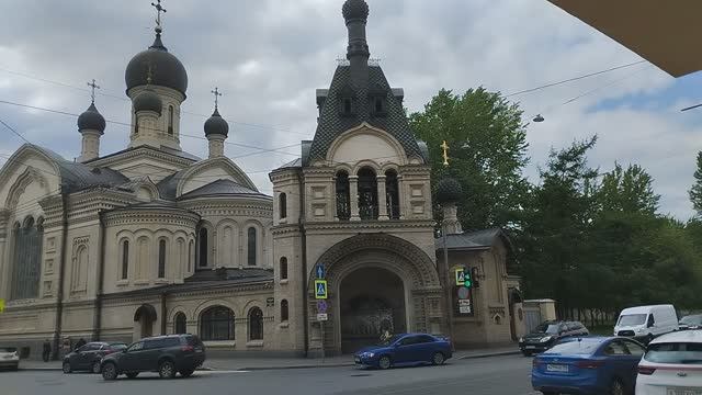 Храм