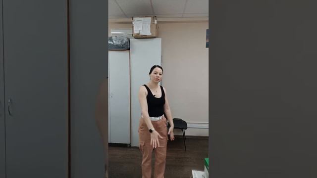 Пятничная йога зарядка без коврика