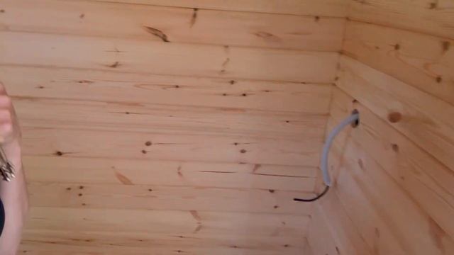Укладываем ламинат / Красим стены / Покупаем душевую к?