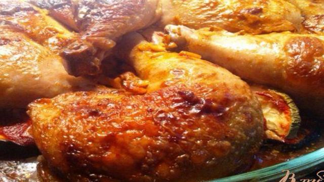 Куриные окорочка запеченные с овощами