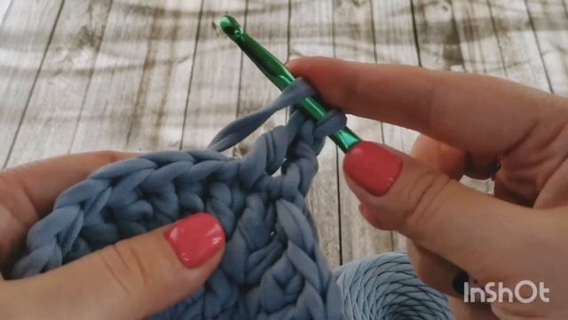 Учимся вязать столбики с одним накидом. Crochet pattern