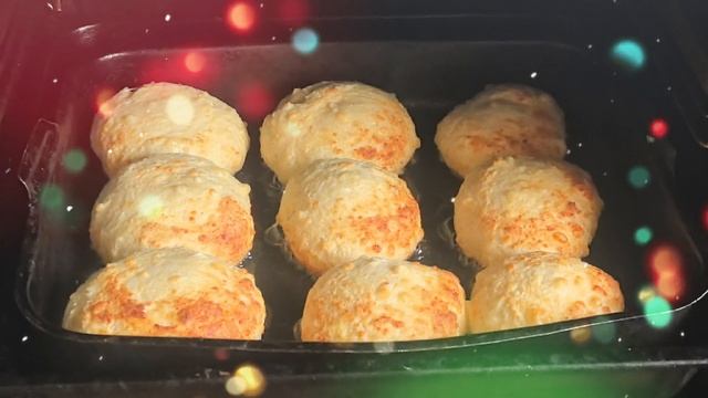 пекутся ватрушки