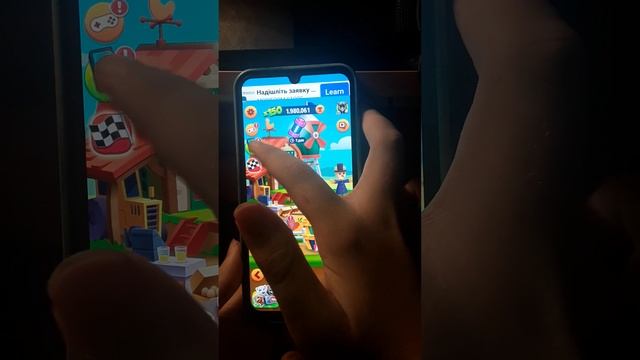 Играю в игру Мой Говорящий Том бег за золотом. Открываю сейфы с наградами. Забираю свои награды.