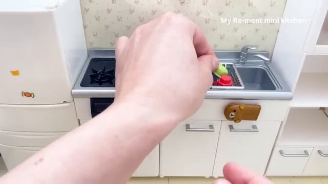 Miniature kitchen set installation ASMR