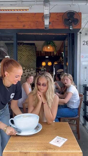 Giant food prank 🤣🤣#funny #happy #fyp #sofunny #lol #youtube #foryoupage