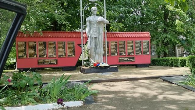 Коля  выходной и у нас дела !Поездки и суета !